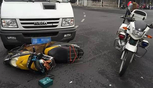 Getting into an Accident as a Courier